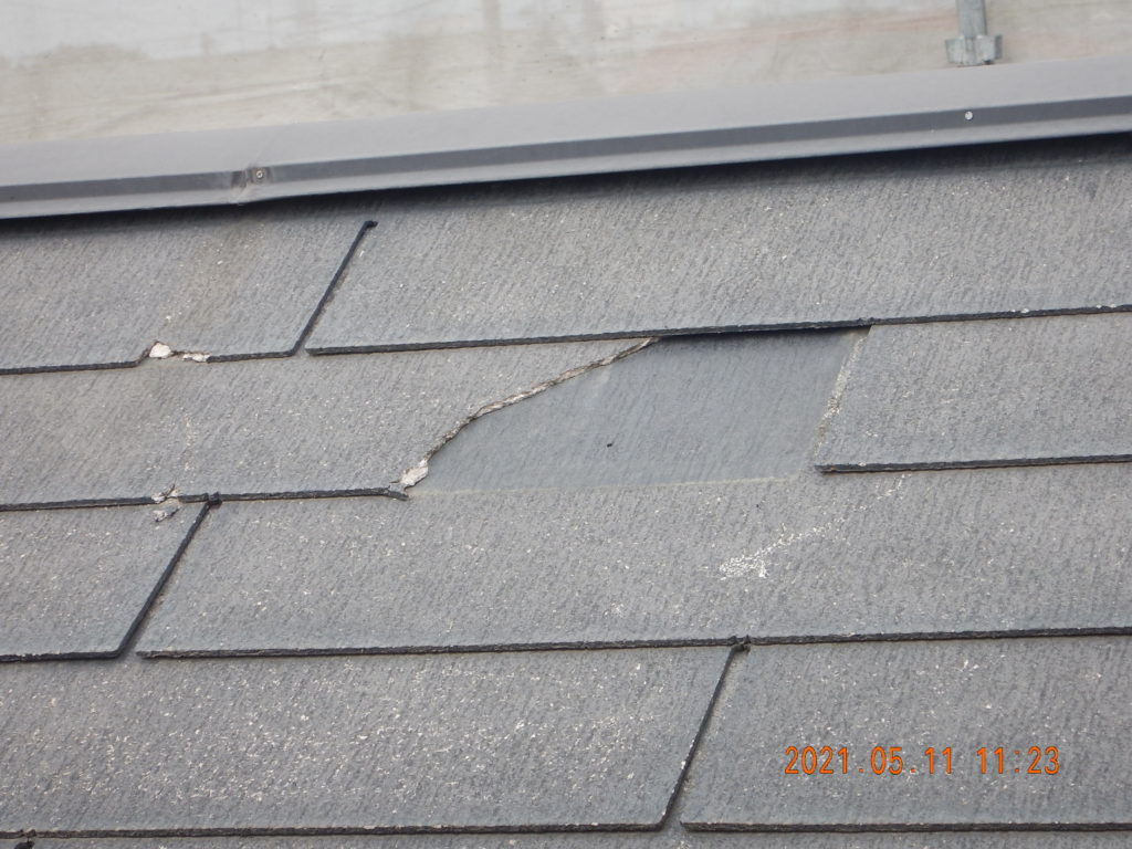 屋根塗装からカバー工法に変更した事例